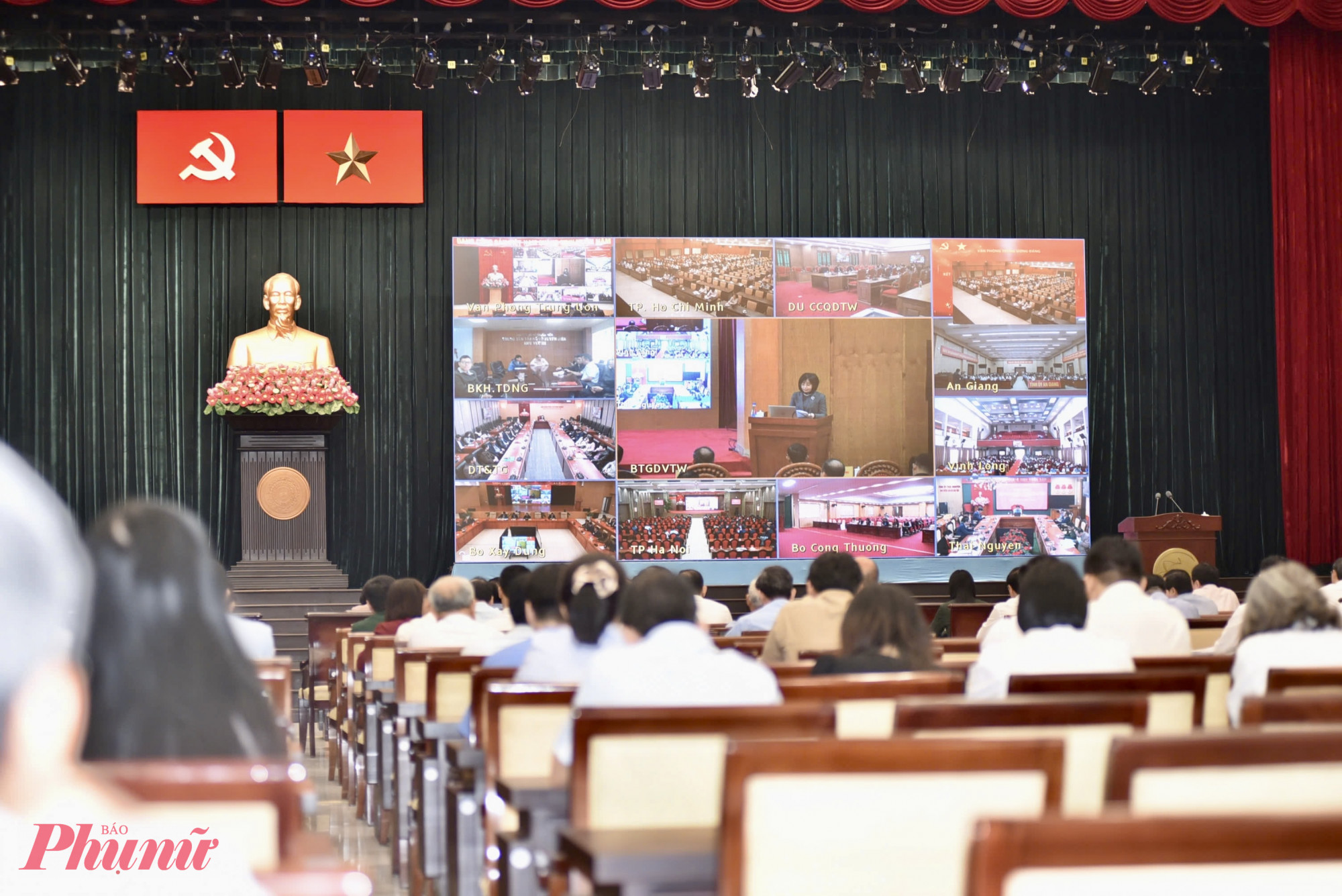 Hội nghị báo cáo viên Trung ương về thông báo nhanh kết quả Đại hội đại biểu toàn quốc lần thứ XIV của Đảng - Ảnh: Thanh Tâm