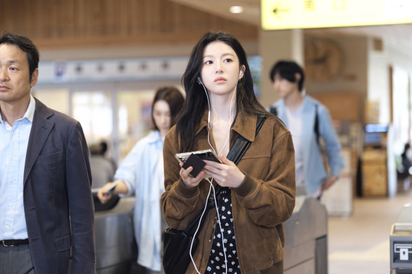  Mu-hee vai  diễn  đang  nhận  dược  niều  lời  khen  ngợi của  Go Youn-jung trong  phimm. Ảnhh: Netflix