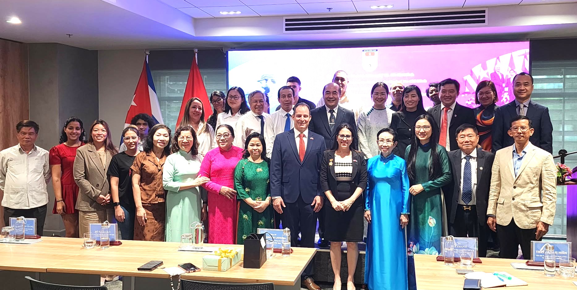 Sự kiện họp mặt do Liên hiệp các tổ chức hữu nghị TPHCM (HUFO) và Hội Hữu nghị Việt Nam – Cuba TPHCM phối hợp tổ chức