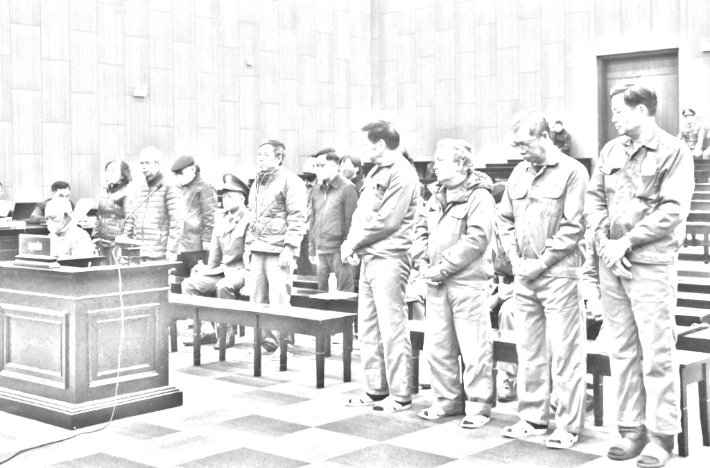 Quanh cảnh phiên tòa - Ảnh: N.A