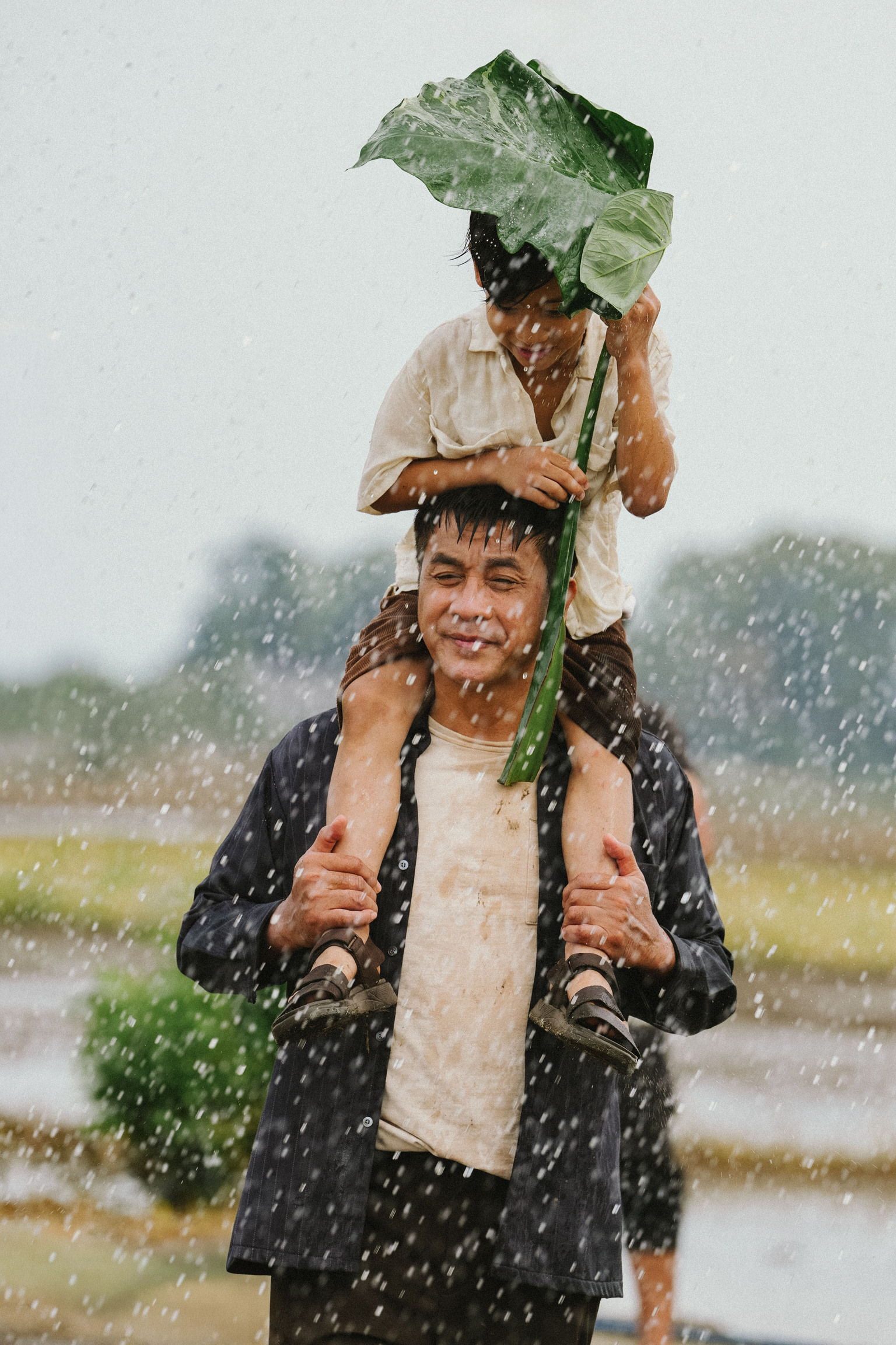 MV kể câu chuyện về người 