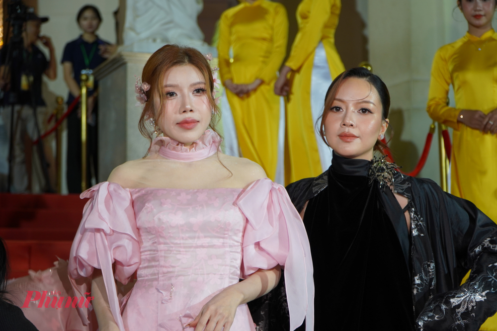 Trang Pháp và Băng Di cùng nhau xuất hiện tại Lễ trao giải