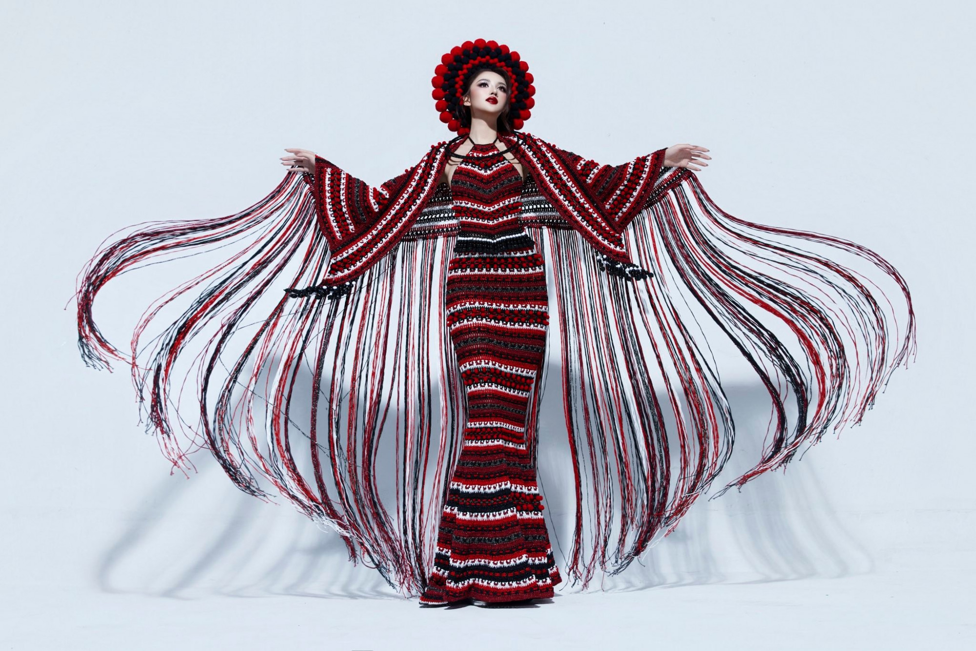 Trang phục Châu Ro Cầu Mùa mà Thu Ngân mang dự thi