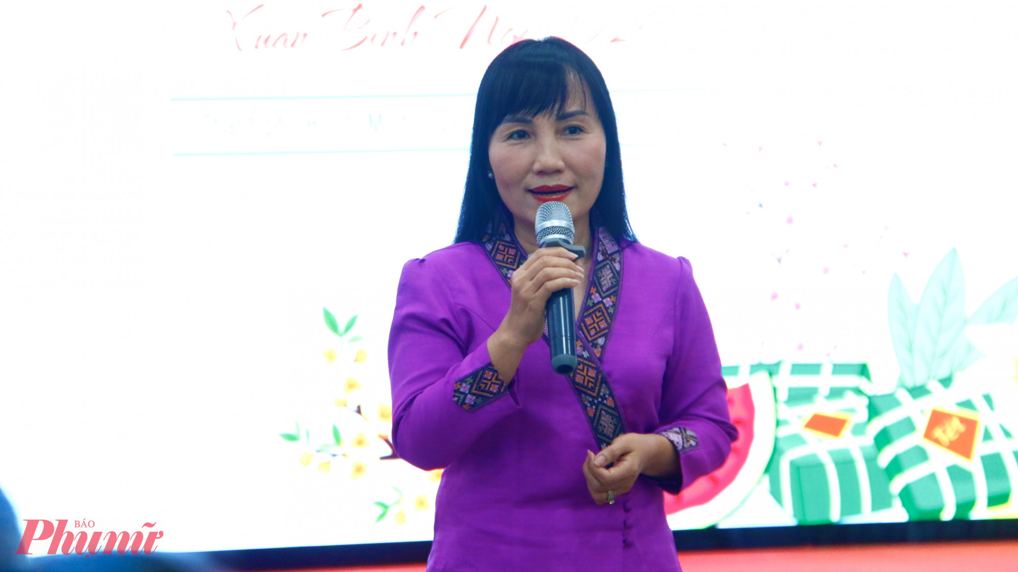 Phó chủ tịch thường trực Hội LHPN TPHCM Trịnh Thị Thanh gửi lời cảm ơn chân thành đến các gia đình Việt 