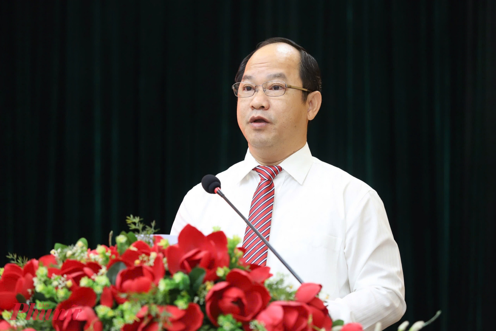 Ông Lê Đức Thanh - Bí thư Đảng ủy phường Tân Định phát biểu ôn lại truyền thống tại buổi lễ - Ảnh: Thanh Tâm