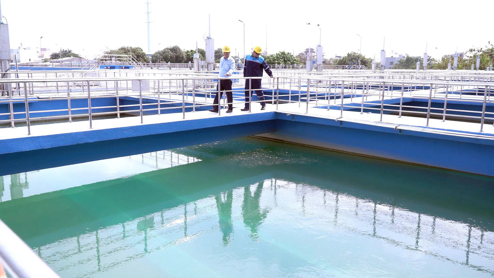 Việc bảo trì, bảo dưỡng Nhà máy nước Tân Hiệp và Trạm bơm Hòa Phú nhằm đảm bảo hệ thống vận hành ổn định, an toàn, liên tục phục vụ người dân - Ảnh: Thanh Tâm