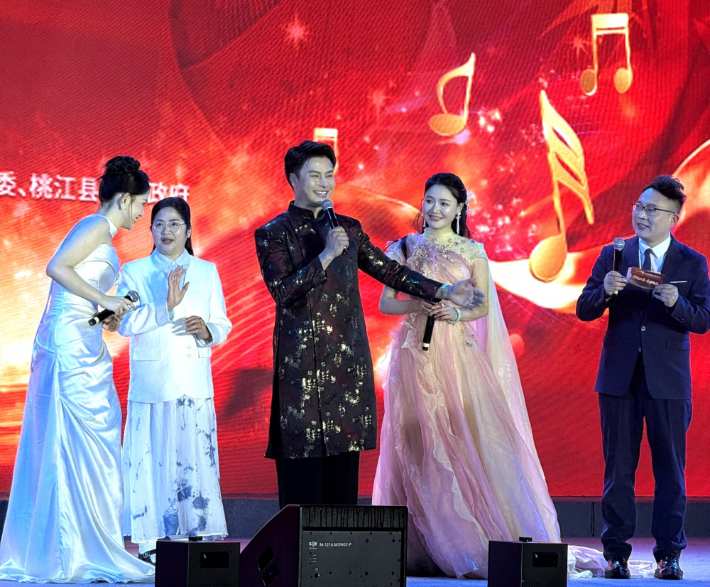 NS ƯT Võ Minh Lâm và Trương Diễm Thuần