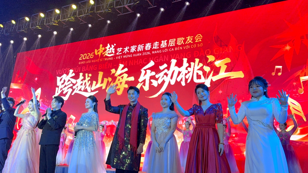 Các nghệ sĩ Việt - Trung tại đêm nhạc hữu nghị