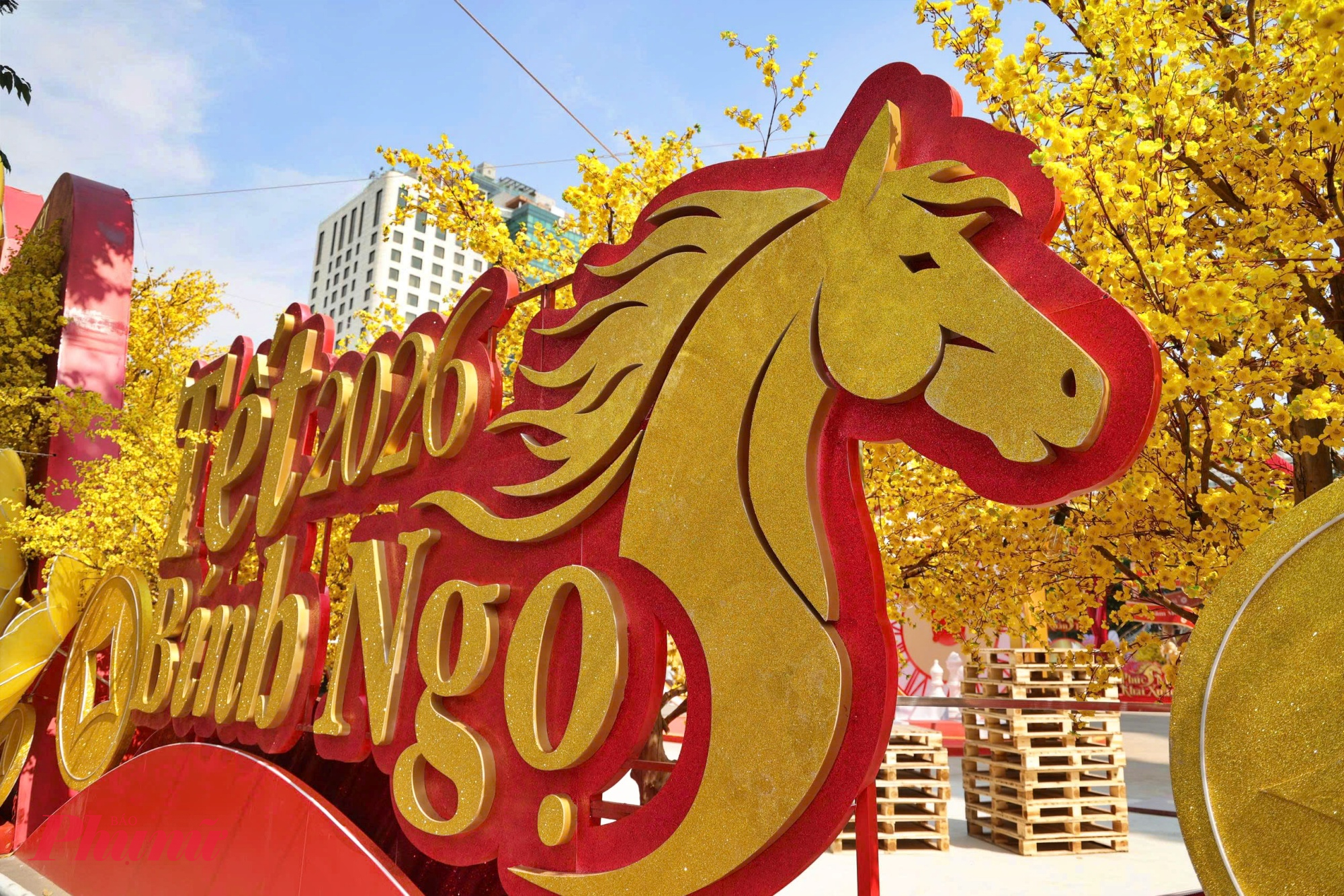 Lễ hội Tết Việt Bính Ngọ 2026 không chỉ tạo dấu ấn văn hóa đặc sắc mỗi độ xuân về tại TPHCM, mà còn góp phần quảng bá hình ảnh, con người và nét đẹp văn hóa của một đô thị hiện đại, năng động.