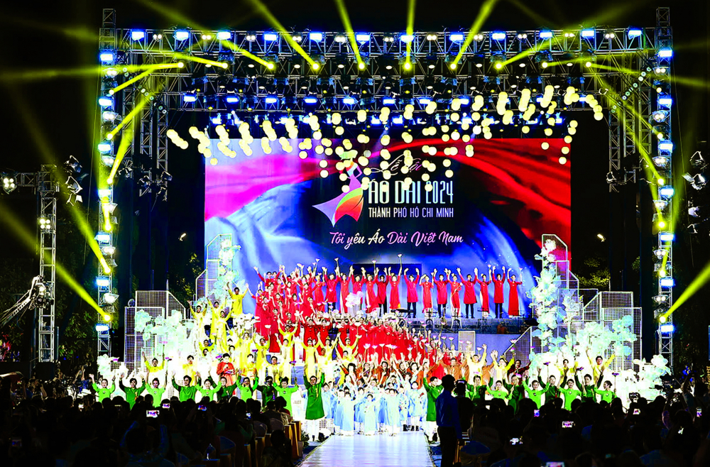 Lễ hội áo dài TPHCM năm 2024 - Ảnh do ban tổ chức cung cấp