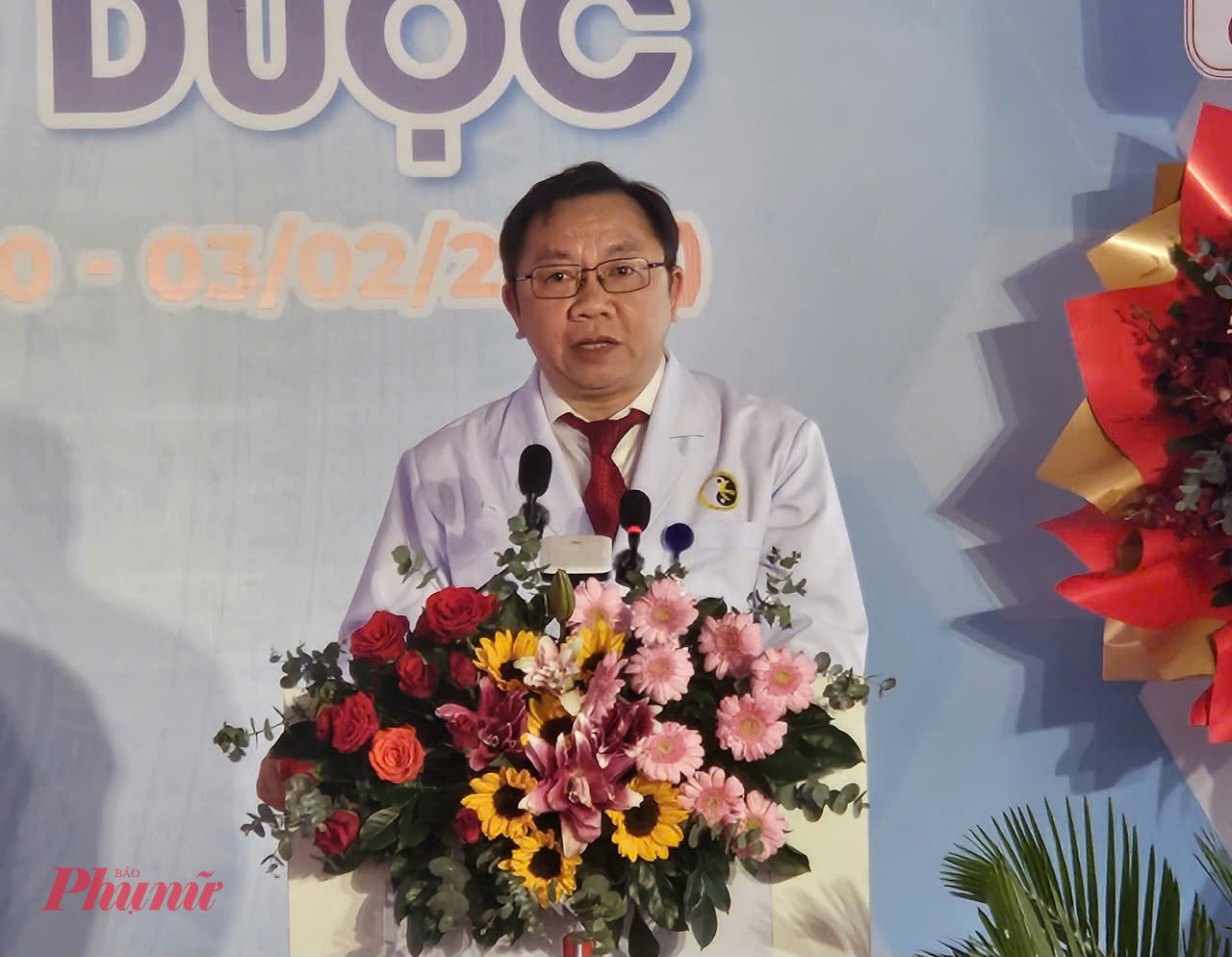 Giám đốc Viện Y Dược học dân tộc TPHCM phát biểu tại buổi lễ, ảnh Phạm An