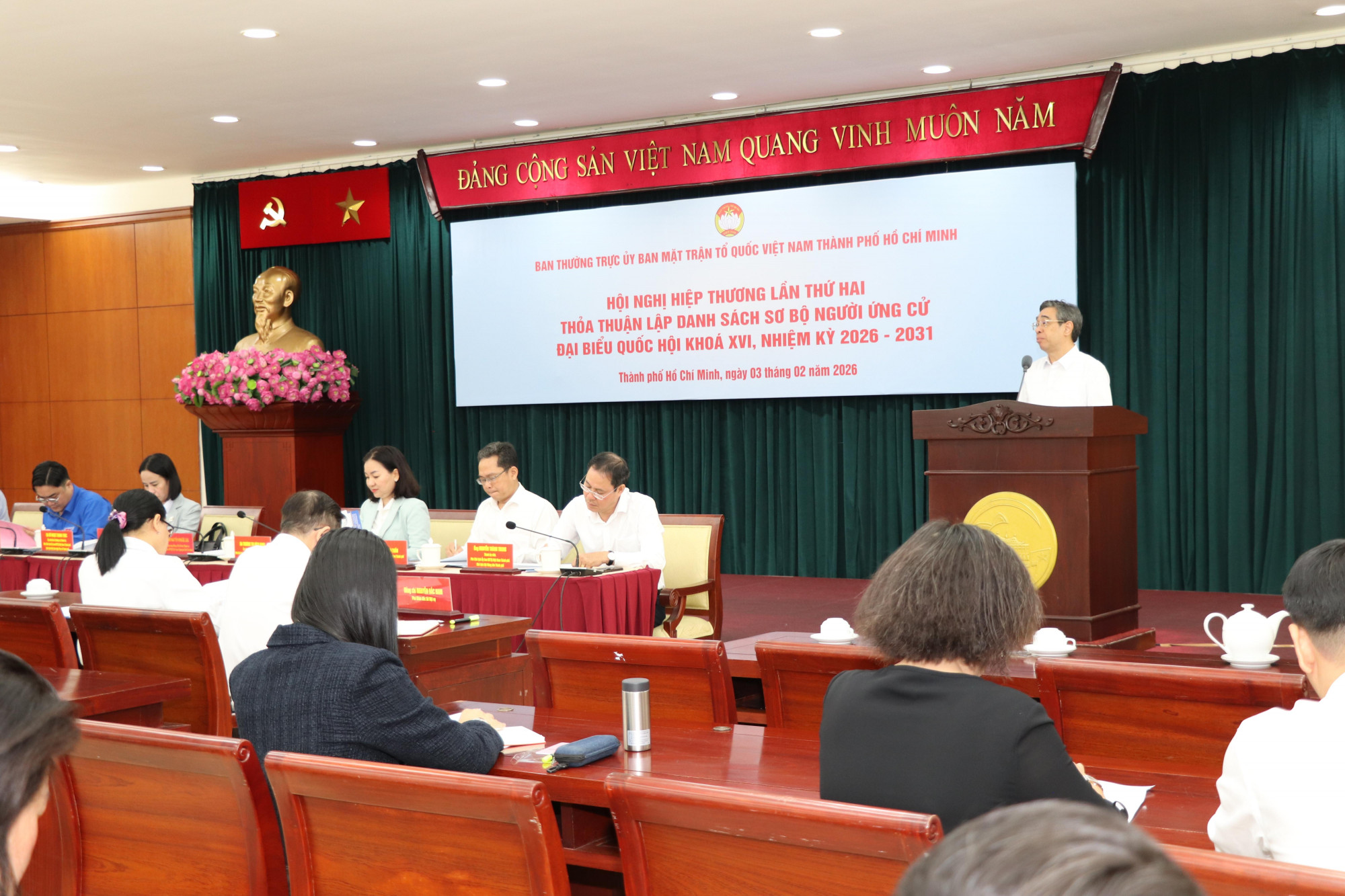 Ông Nguyễn Phước Lộc - Ủy viên Trung ương Đảng, Phó Bí thư Thành ủy, Chủ tịch Ủy ban MTTQ Việt Nam TPHCM - phát biểu tại hội nghị - Ảnh: MTTQ TPHCM 