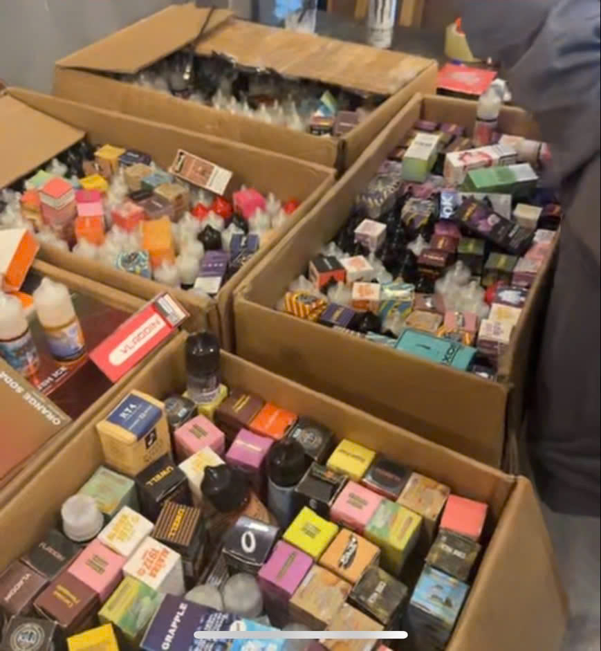 Tang vật cảnh sát thu giữ. Ảnh: CA