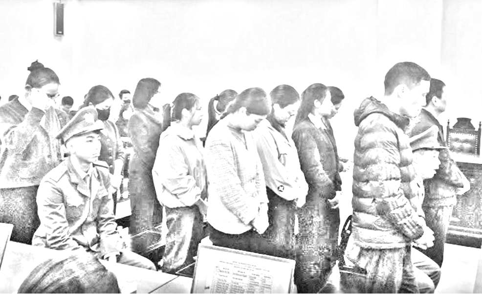 Quanh cảnh phiên tòa - Ảnh: N.A