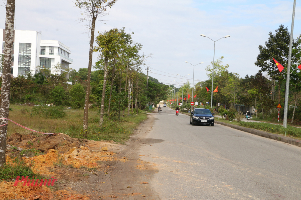 Từ kết quả thanh tra, Thanh tra Chính phủ kiến nghị Thủ tướng Chính phủ chỉ đạo kiểm điểm, xử lý nghiêm trách nhiệm Bộ trưởng, Thứ trưởng Bộ GD&ĐT phụ trách dự án qua các thời kỳ và các cá nhân, đơn vị liên quan; trường hợp phát hiện thiệt hại ngân sách sẽ chuyển hồ sơ sang cơ quan điều tra theo quy định... 