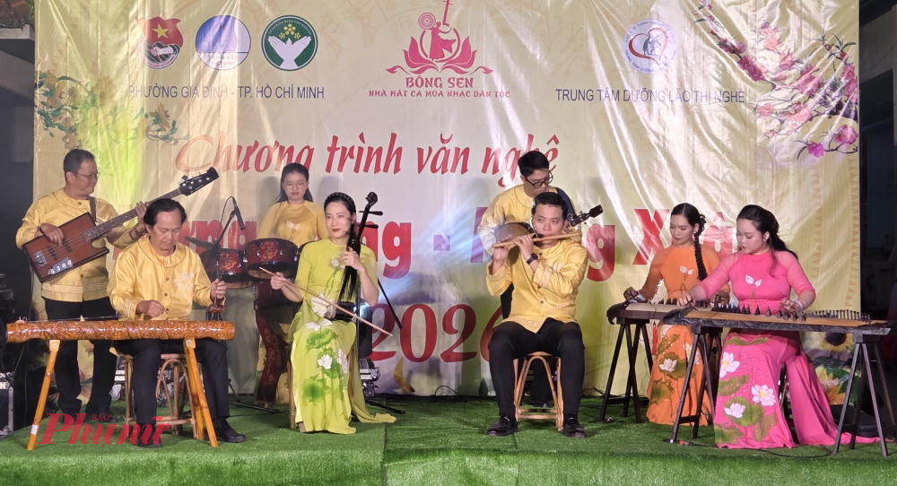 Tiết mục hòa tấu Điệp khúc mùa xuân.