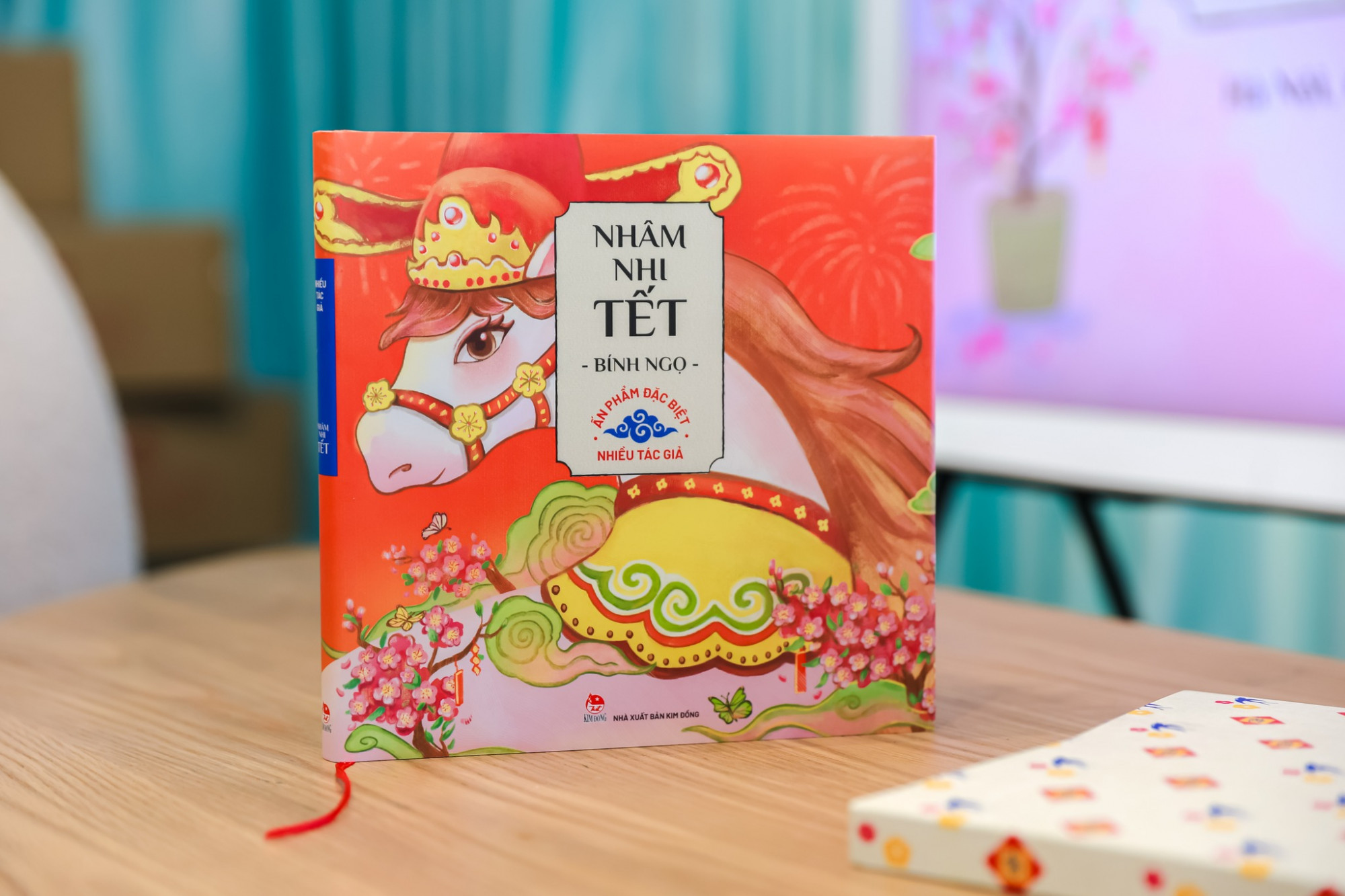 Một ấn phẩm ý nghĩa cho người lớn lẫn trẻ nhỏ trong những ngày đón mừng năm mới - Ảnh: NXB Kim Đồng