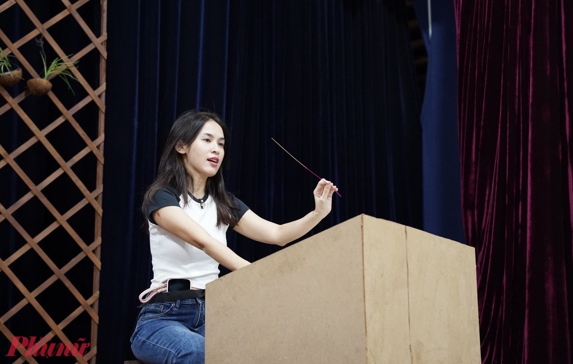 Tú Vi cho biết cũng rất háo hức gặp khán giả. Năm vừa qua, chị chỉ tập trung đóng 1 phim, dự kiến phát hành năm nay. 