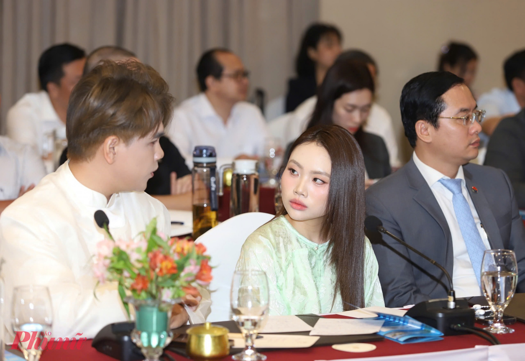 Phương Mỹ Chi nêu quan điểm về việc nghệ sĩ cần được bảo vệ trên không gian mạng - Ảnh: PNO