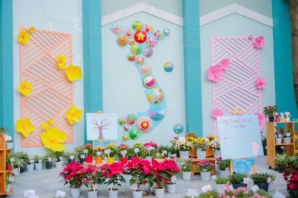 Không gian rực rỡ chào mừng xuân đến