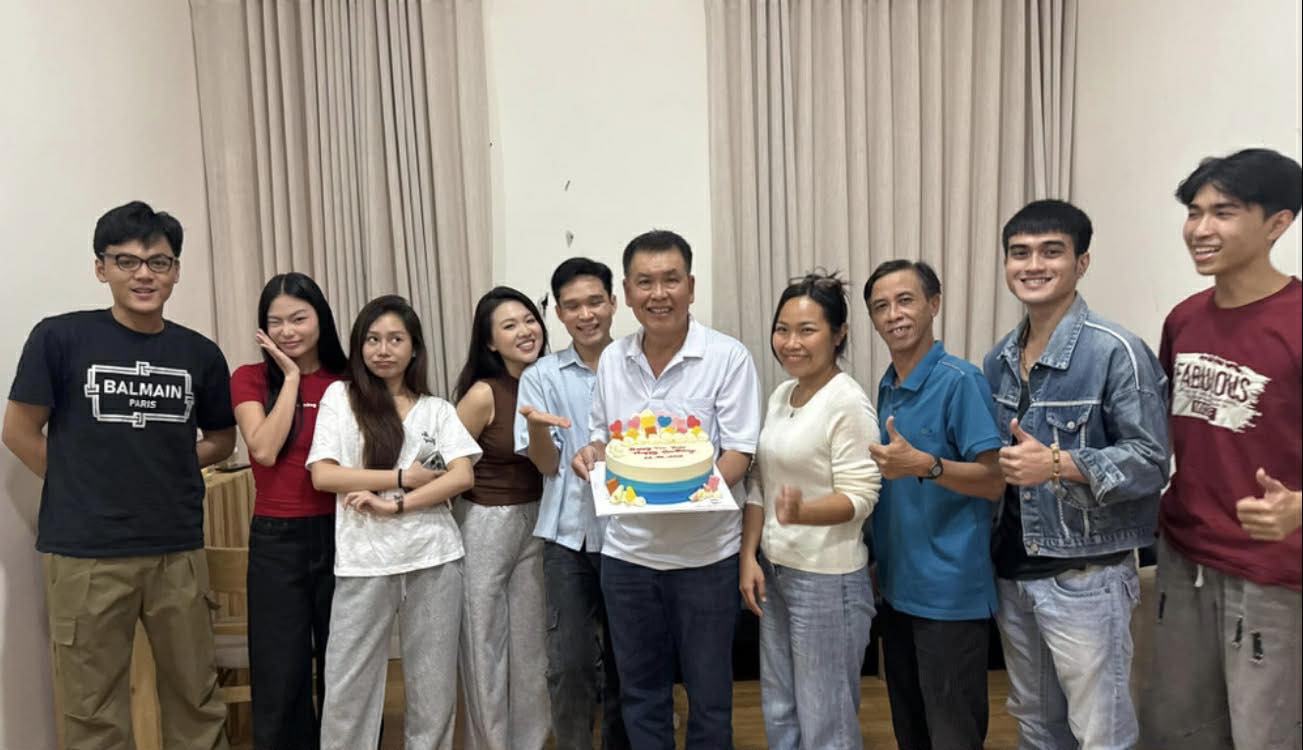 Nghệ sĩ Hữu Nghĩa đón sinh nhật vào ngày đầu năm mới