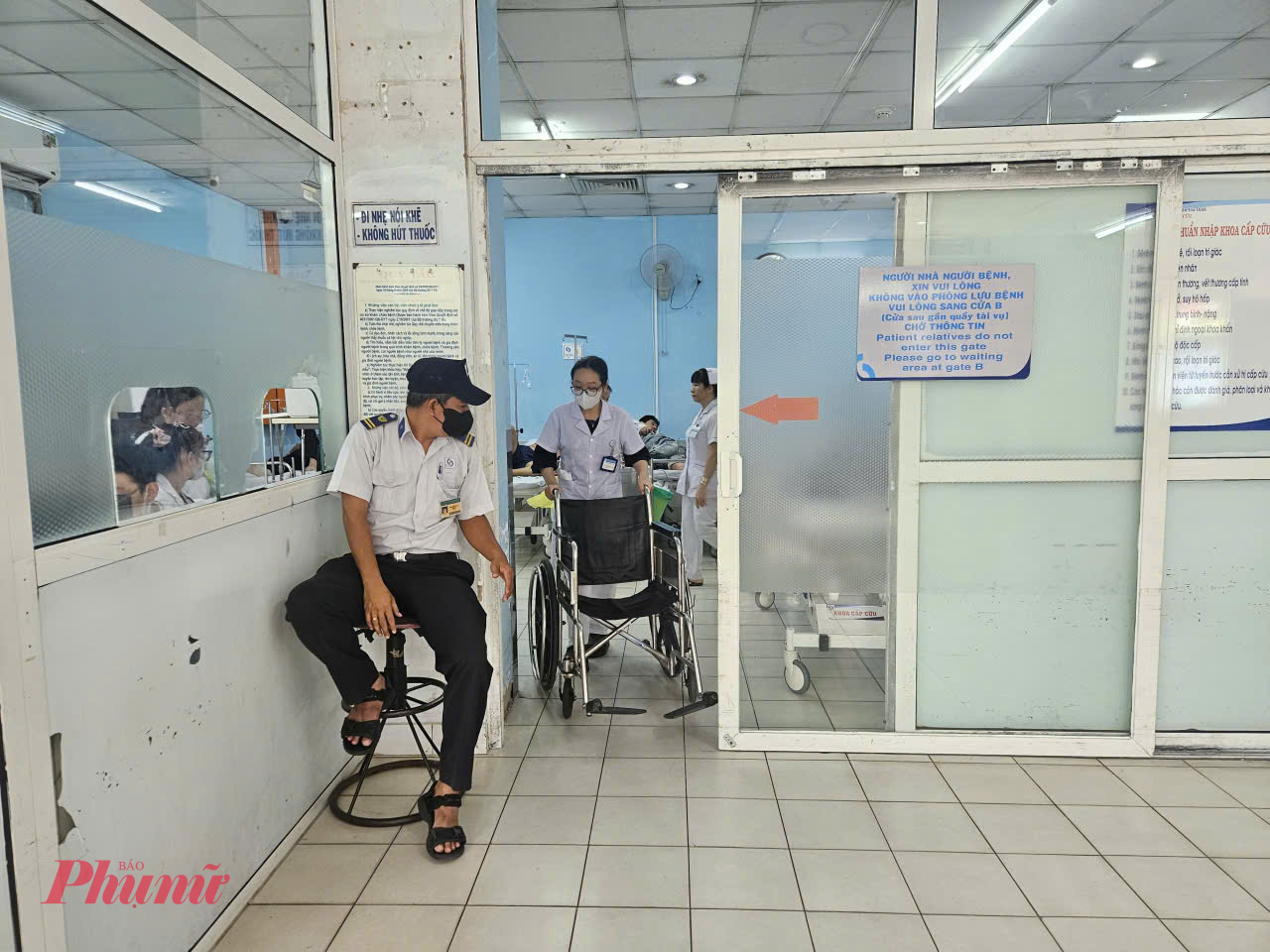 Khoa Cấp cứu Bệnh viện Nhân dân Gia Định cấp cứu nhiều trường hợp nếu đến sớm chỉ cần uống thuốc rồi về, ảnh Phạm An