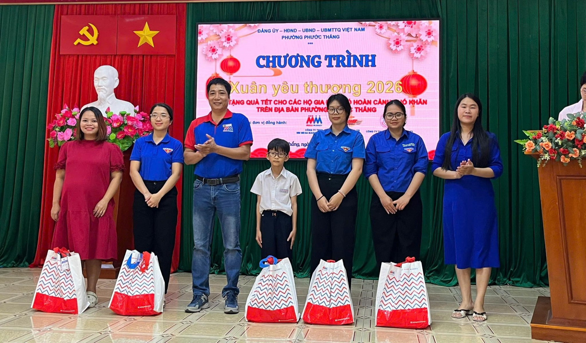 MM Mega Market gửi quà tết các hoàn cảnh khó khăn tại phường Phước Thắng, TPHCM (TP Vũng Tàu cũ)