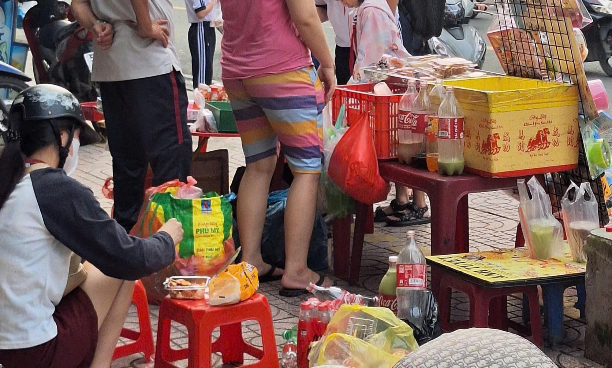 thức ăn đường phố vẫn còn nhiều nguy cơ mất ATTP.