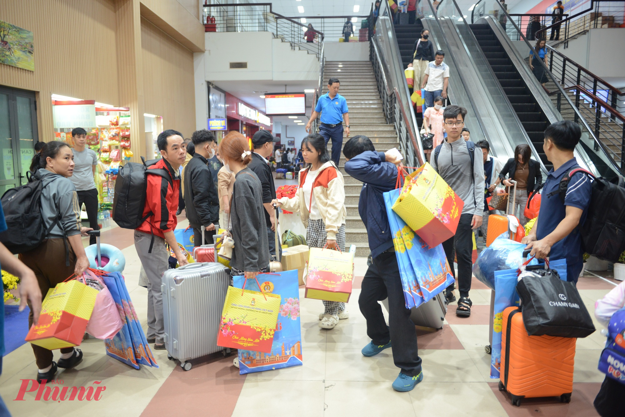 Dù con số này còn khiêm tốn so với gần 2,4 triệu đoàn viên trên địa bàn, đây là nỗ lực lớn của tổ chức công đoàn trong điều kiện nguồn lực hạn chế.