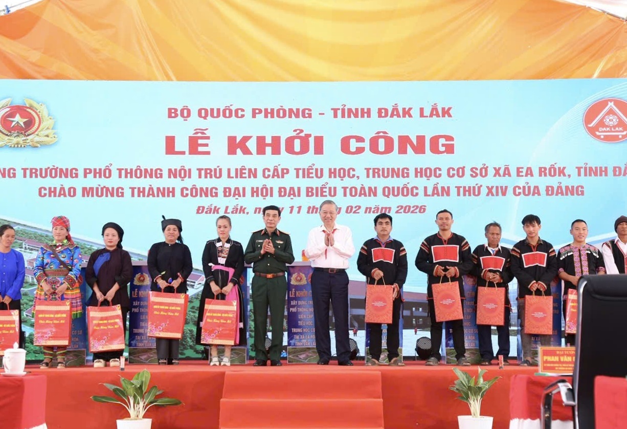 Tổng Bí thư Tô Lâm cùng các đồng chí lãnh đạo Đảng, nhà nước, bộ ngành dự lễ khởi công_Ảnh: Lê Tây.