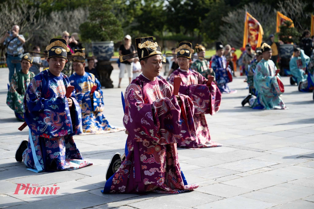 Chương trình tái hiện Lễ Thiết triều Nguyên đán của triều Nguyễn, được thực hiện trong điều kiện thời tiết thuận lợi nên thu hút đông đảo du khách trong nước và quốc tế. 