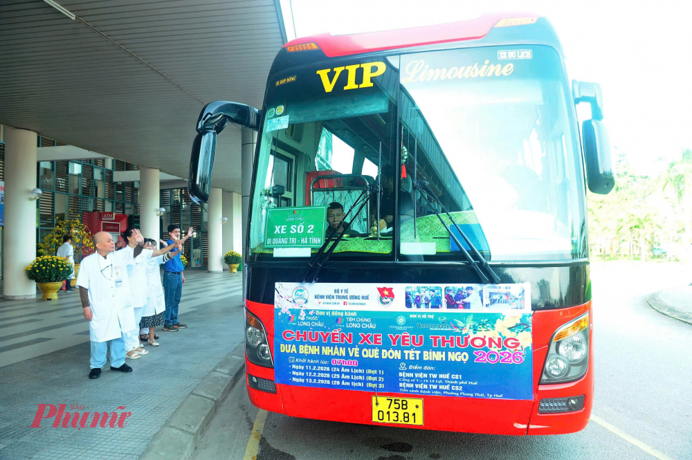 Chương trình “Chuyến xe yêu thương” được tổ chức trong 3 ngày, từ ngày 11 đến 13/2/2026 (tức từ 24 đến 26 tháng Chạp), với các chuyến xe khởi hành từ hai cơ sở của BVTW Huế. Cụ 
