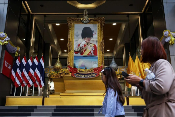 Luật lese majeste của Thái Lan bảo vệ Quốc vương Maha Vajiralongkorn và gia đình ông khỏi những lời chỉ trích và có mức án tối đa lên đến 15 năm cho mỗi hành vi phạm tội.  ẢNH: BLOOMBERG