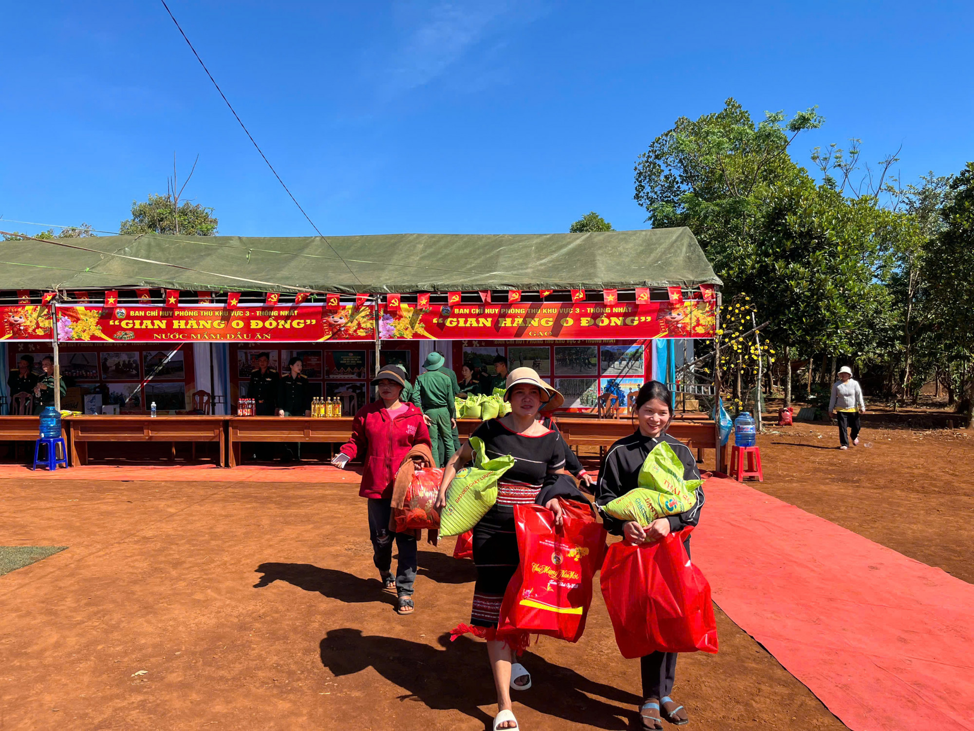 Hoạt động được tổ chức từ ngày 11/2 đến 13/2 (nhằm ngày 24 đến 26 tháng Chạp năm Ất Tỵ) với hơn 2.000 người dân tham dự.