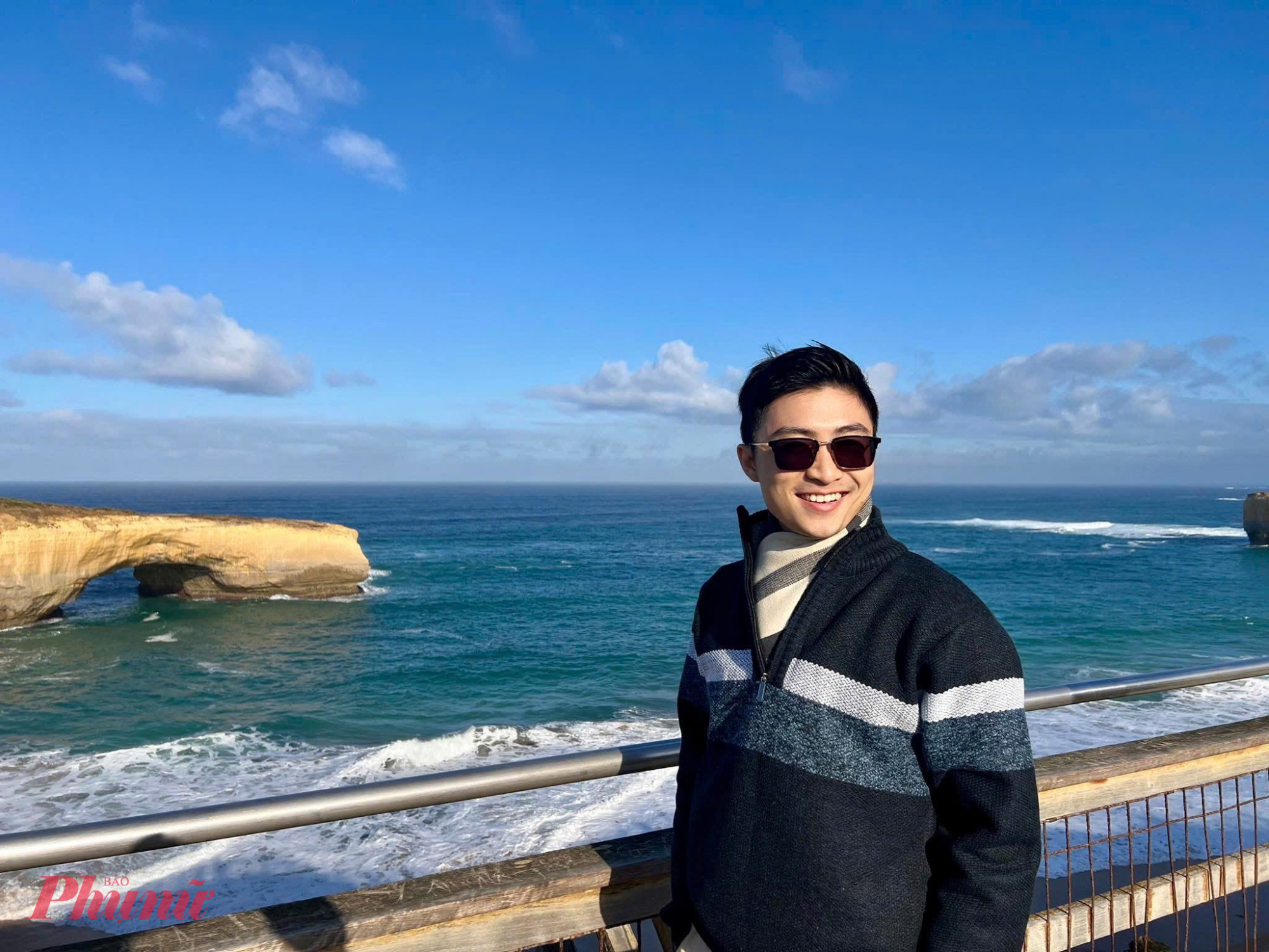 Trần Tiến Đạt ghi lại khoảnh khắc tại Great Ocean Road – cung đường ven biển nổi tiếng gần Melbourne (Úc) - Ảnh: Nhân vật cung cấp