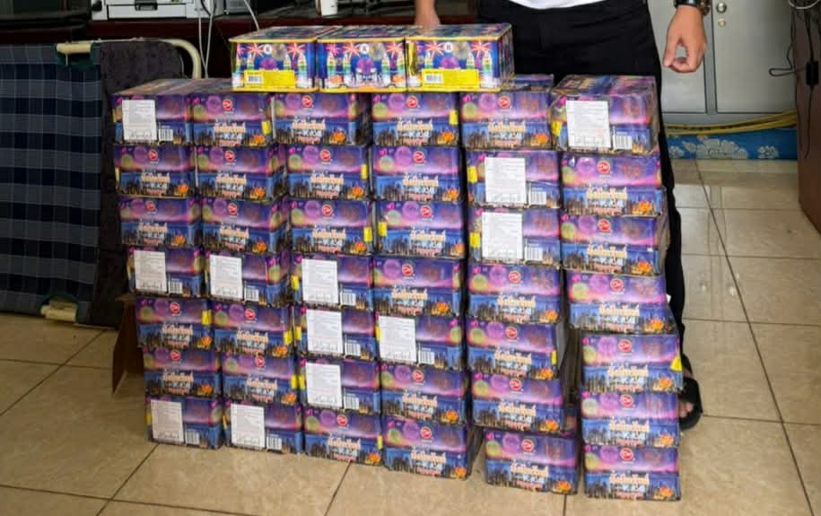 Nhiều tang vật bị thu giữ để phục vụ điều tra - ảnh: Sỹ Đức