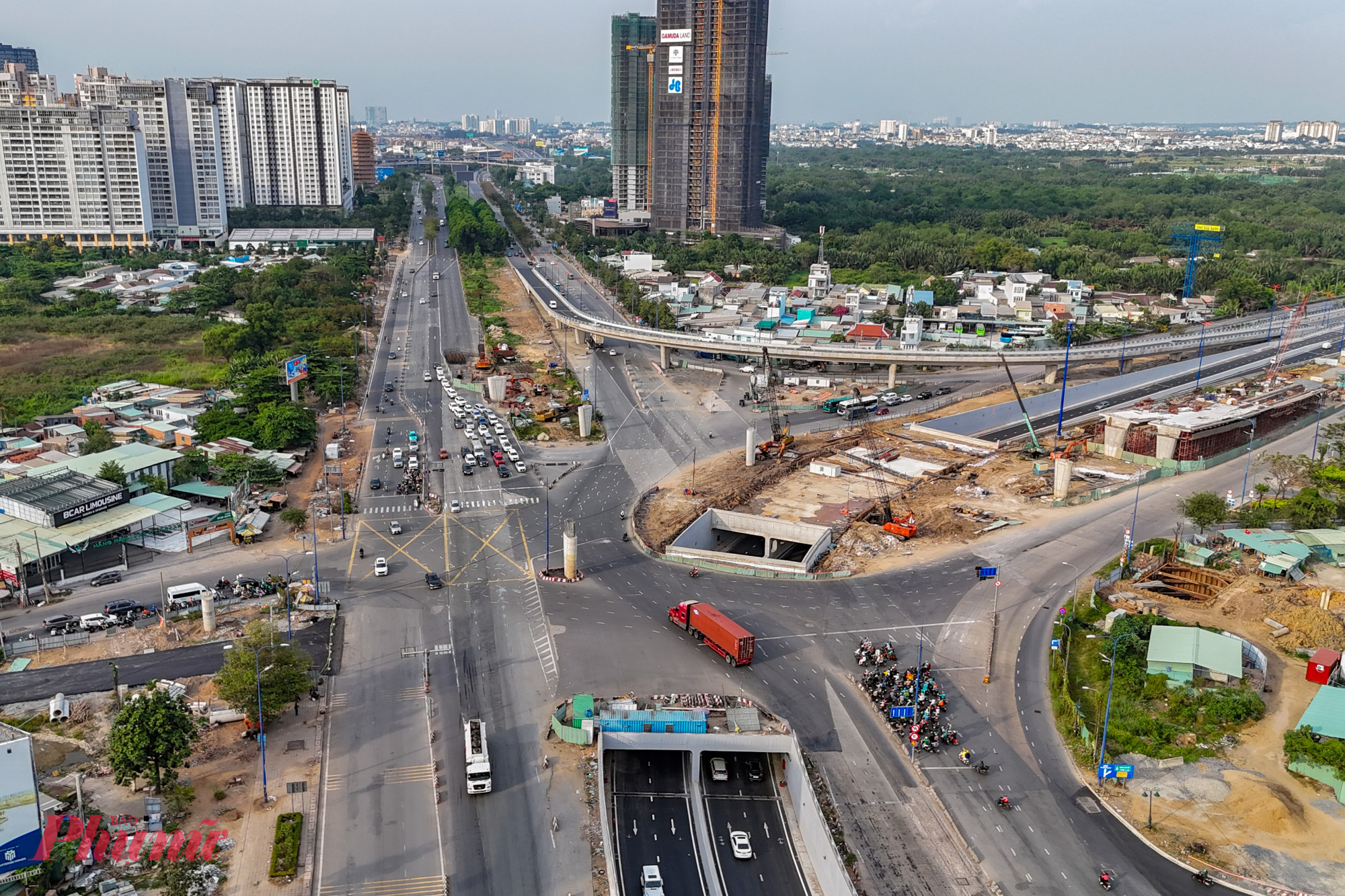Bên cạnh đó, việc nút giao An Phú vừa cho thông xe cầu vượt và hầm chui cũng là một điểm góp phần giúp nút giao này không bị quá tải như mọi năm.