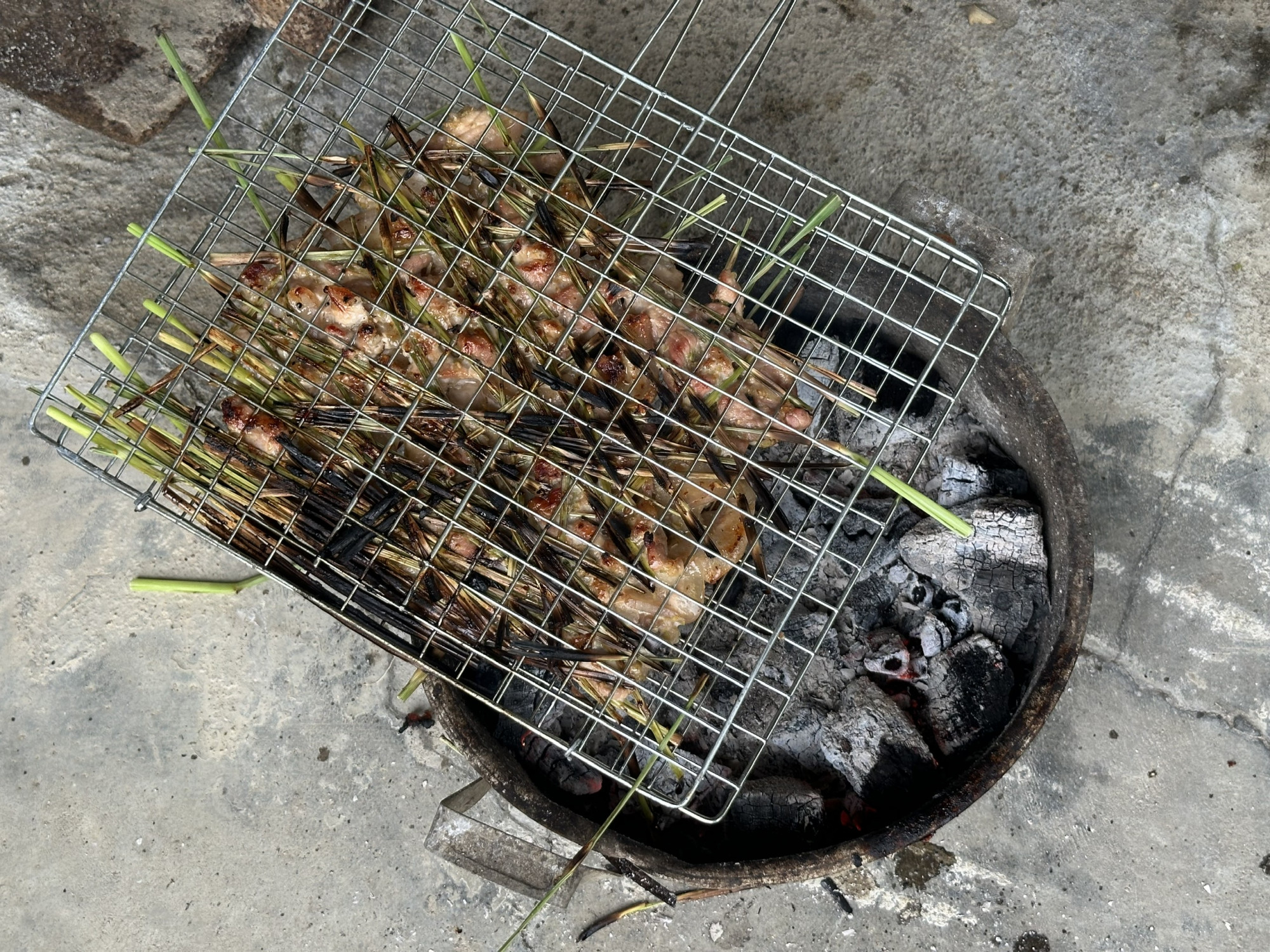 Mùi tất niên quê nhà Món thịt nướng thơm lừng của má đánh thức vị giác tôi mạnh nhất