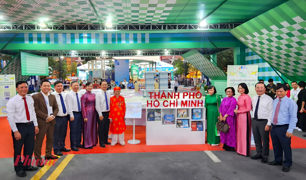 Khu vực triển lãm Thành phố Hồ Chí Minh sau sáp nhập đem lại góc nhìn 3D về toàn cảnh TPHCM mới