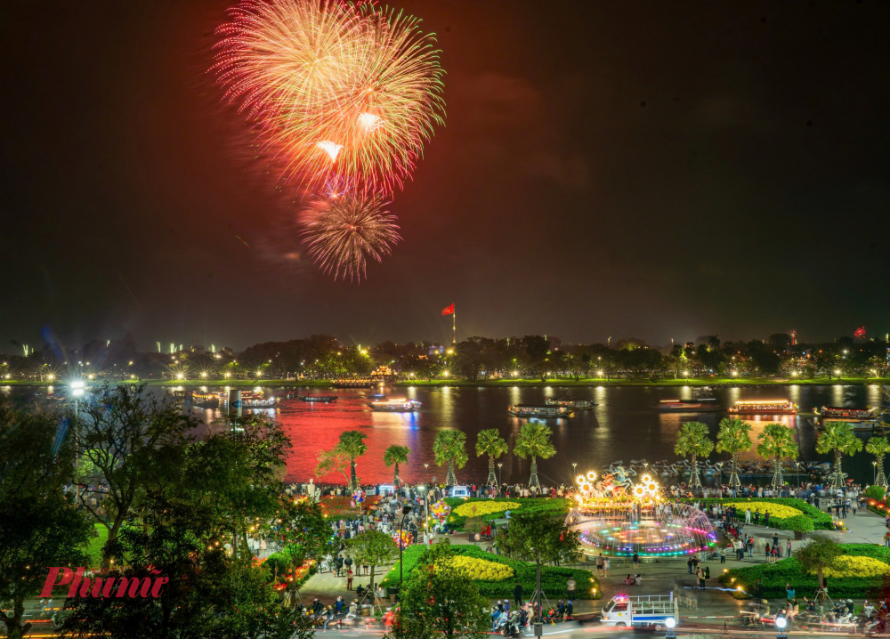 Người dân TP Huế nhận xét, Trong đêm Giao thừa Tết Nguyên đán Bính Ngọ 2026, thành phố Huế sẽ tổ chức bắn 1.000 quả pháo hoa tầm cao tại khu vực Kỳ Đài - Ngọ 