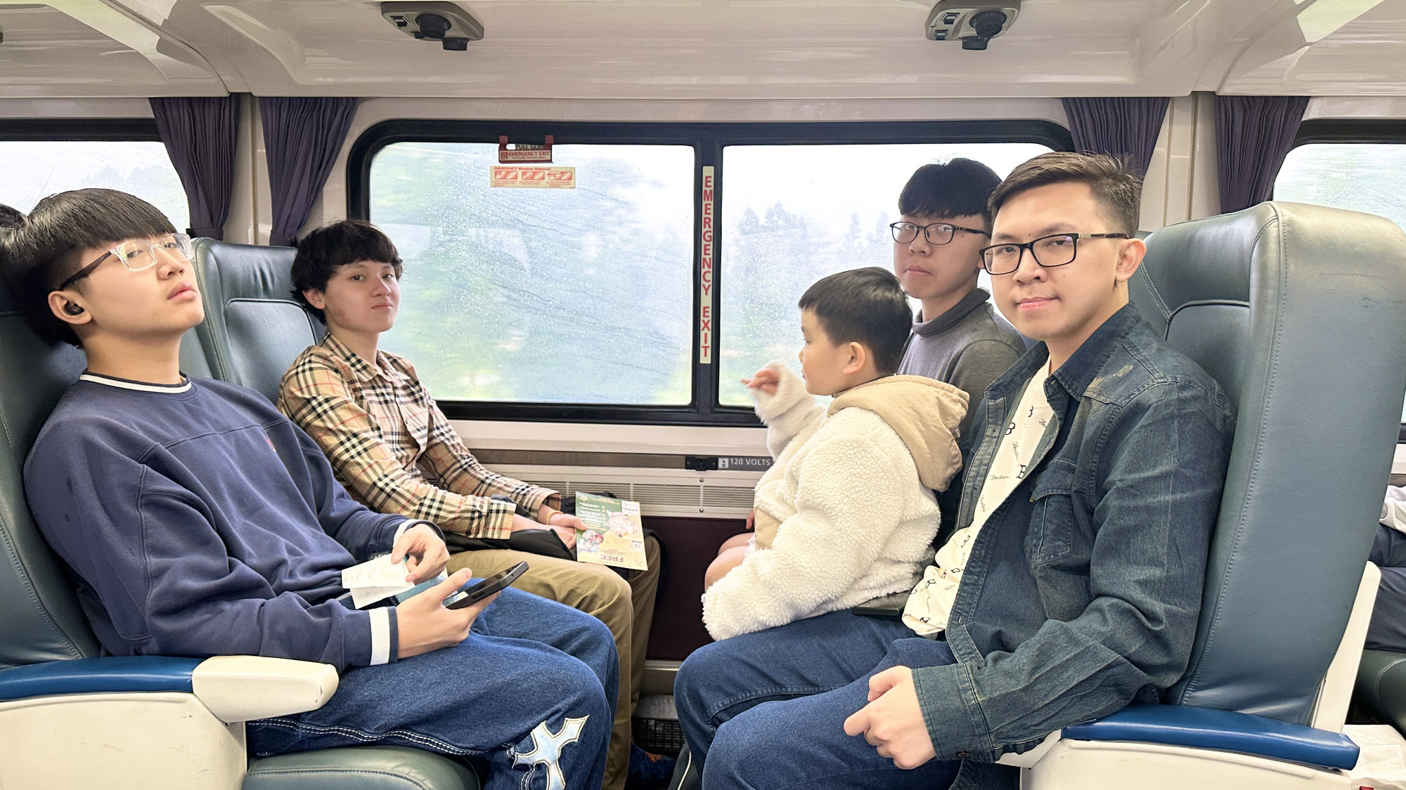 Nếu như người lớn ngán trở lại làm việc sau tết thì những người trẻ thường ngán trở lại trường lớp sau kỳ nghỉ dài (ảnh: Vi Lê)