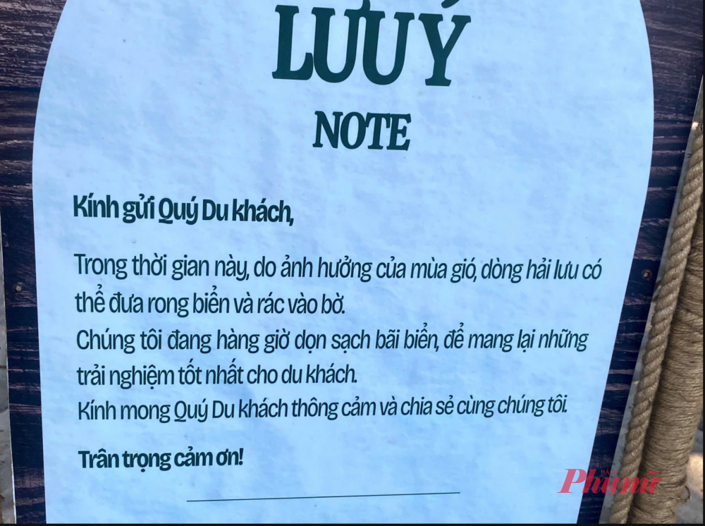 Bảng thông báo của Ban quản lý bãi Kem
