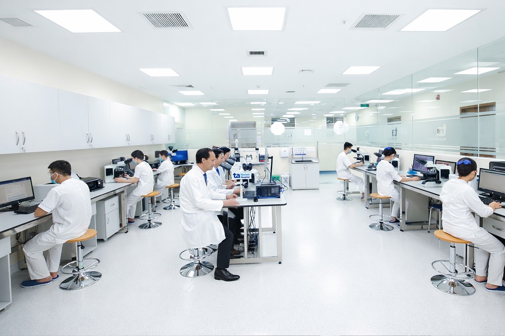 Hệ thống Bệnh viện Đa khoa Tâm Anh cũng là đơn vị tiên phong tại Việt Nam sở hữu Trung tâm Giải phẫu bệnh và Tế bào trong chẩn đoán ung thư đạt chuẩn quốc tế ISO 15189:2012 - Ảnh: BVĐK Tâm Anh