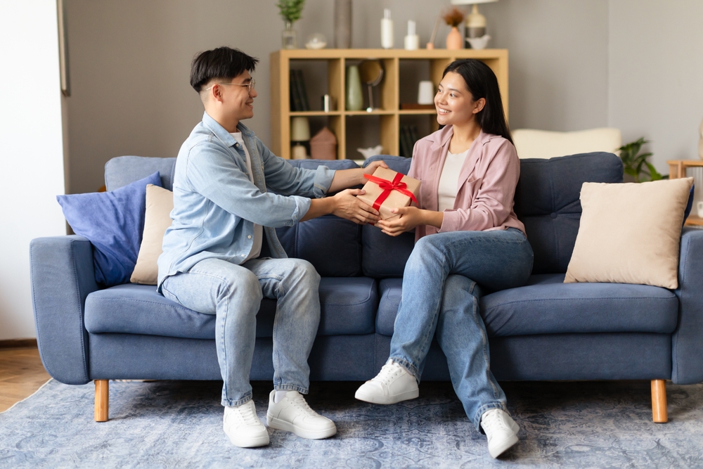 Tôi không cần quà hay tiền, tôi chỉ cần chồng tặng một lịch trực tết dễ thở - ảnh minh họa: Shutterstock