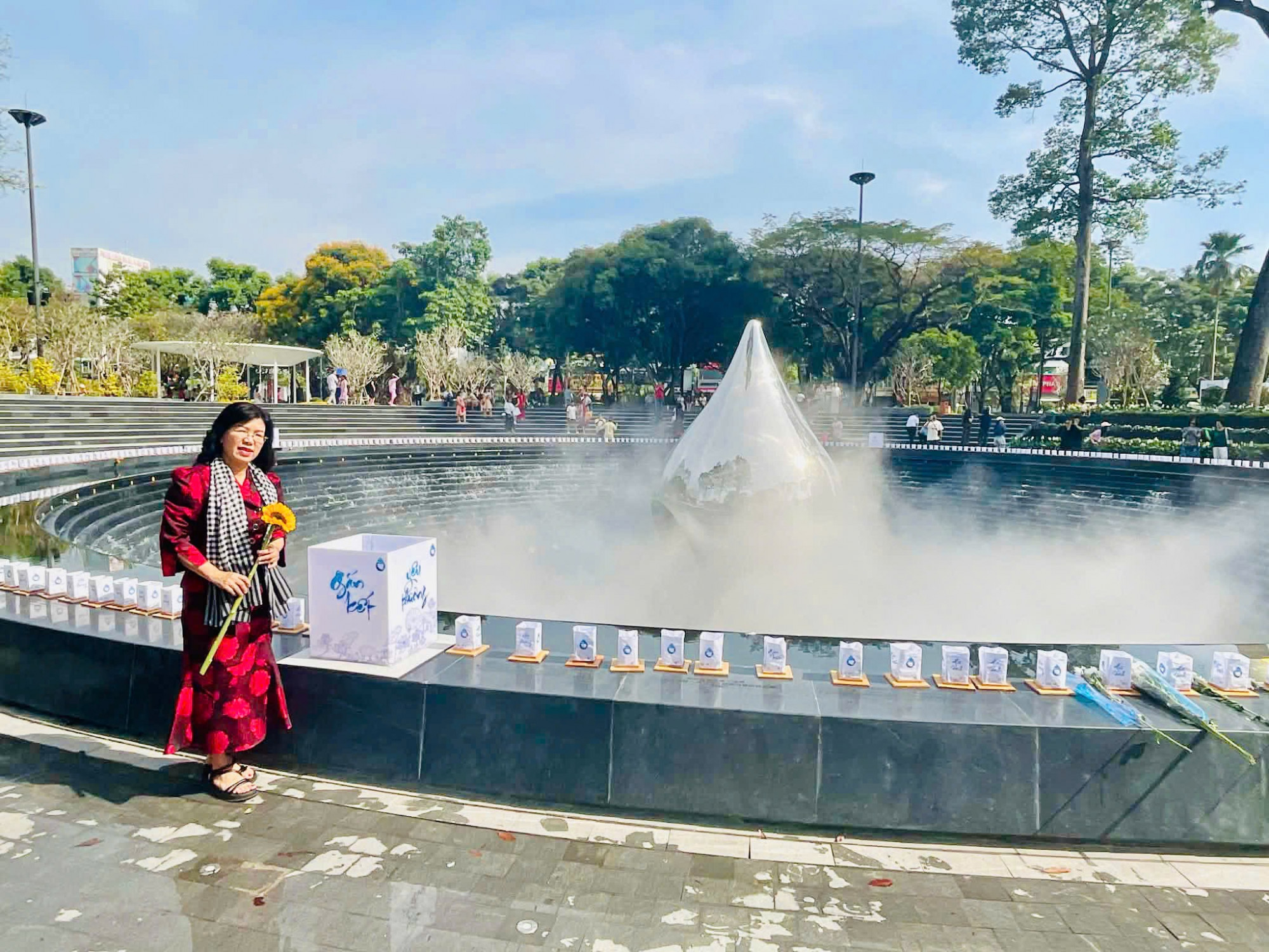 Đầu năm đến tham quan Công viên số 1 Lý Thái Tổ: Trái tim của sự tri ân và hồi sinh Không chỉ là không gian xanh mới, công viên còn lưu giữ ký ức về những ngày thành phố gồng mình chống dịch, nơi tình người và sự đoàn kết trở thành sức mạnh giúp vượt qua thử thách - Ảnh: Nhân vật cung cấp