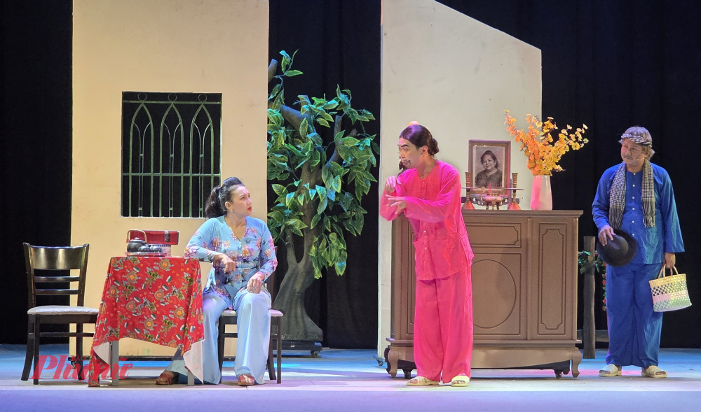 Tham gia vở Ra giêng anh cưới em 2, Minh Dự vào vai Năm Cự