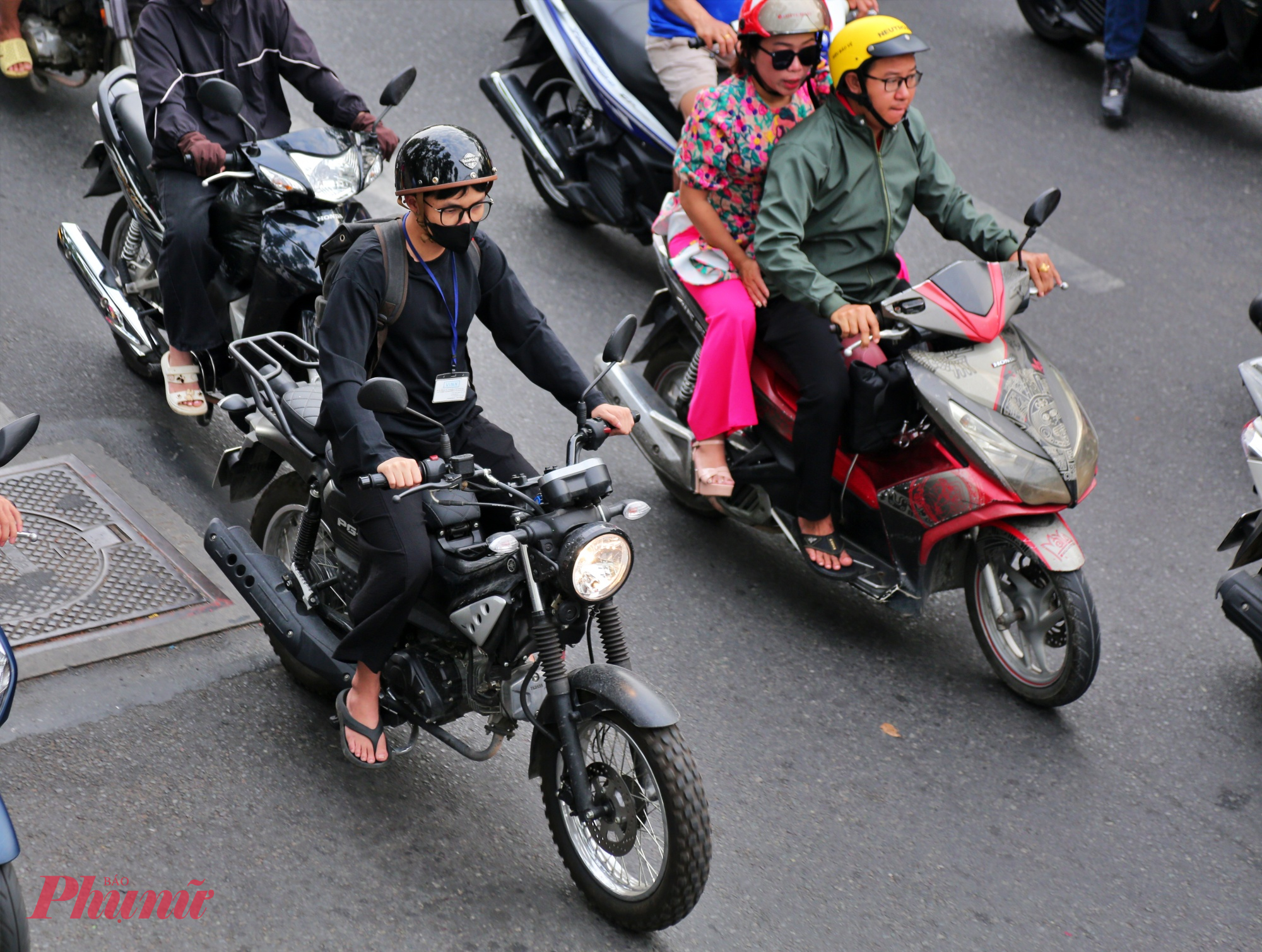 Người dân phấn khởi đi làm vì đường thông thoáng.