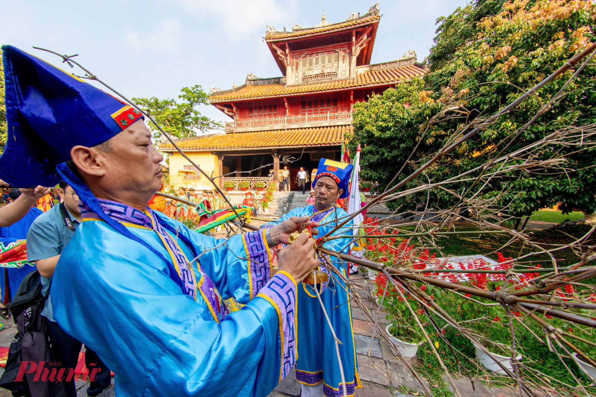 Cùng với Lễ Thướng Tiêu diễn ra vào ngày 23 tháng Chạp, Lễ Hạ Tiêu được tổ chức thường niên vào mồng 7 tháng Giêng nhằm góp phần tạo điểm nhấn sinh hoạt văn hóa đầu năm và mang đến không khí rộn ràng, tươi mới cho người dân và du khách khi đến với di sản Huế. 