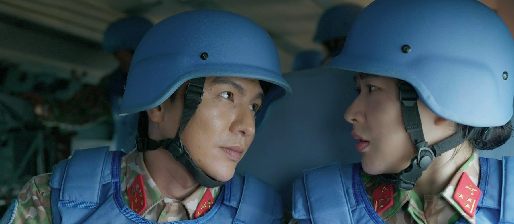 Phim còn có tuyến tình cảm giữa Minh Kiên và Lam Anh 