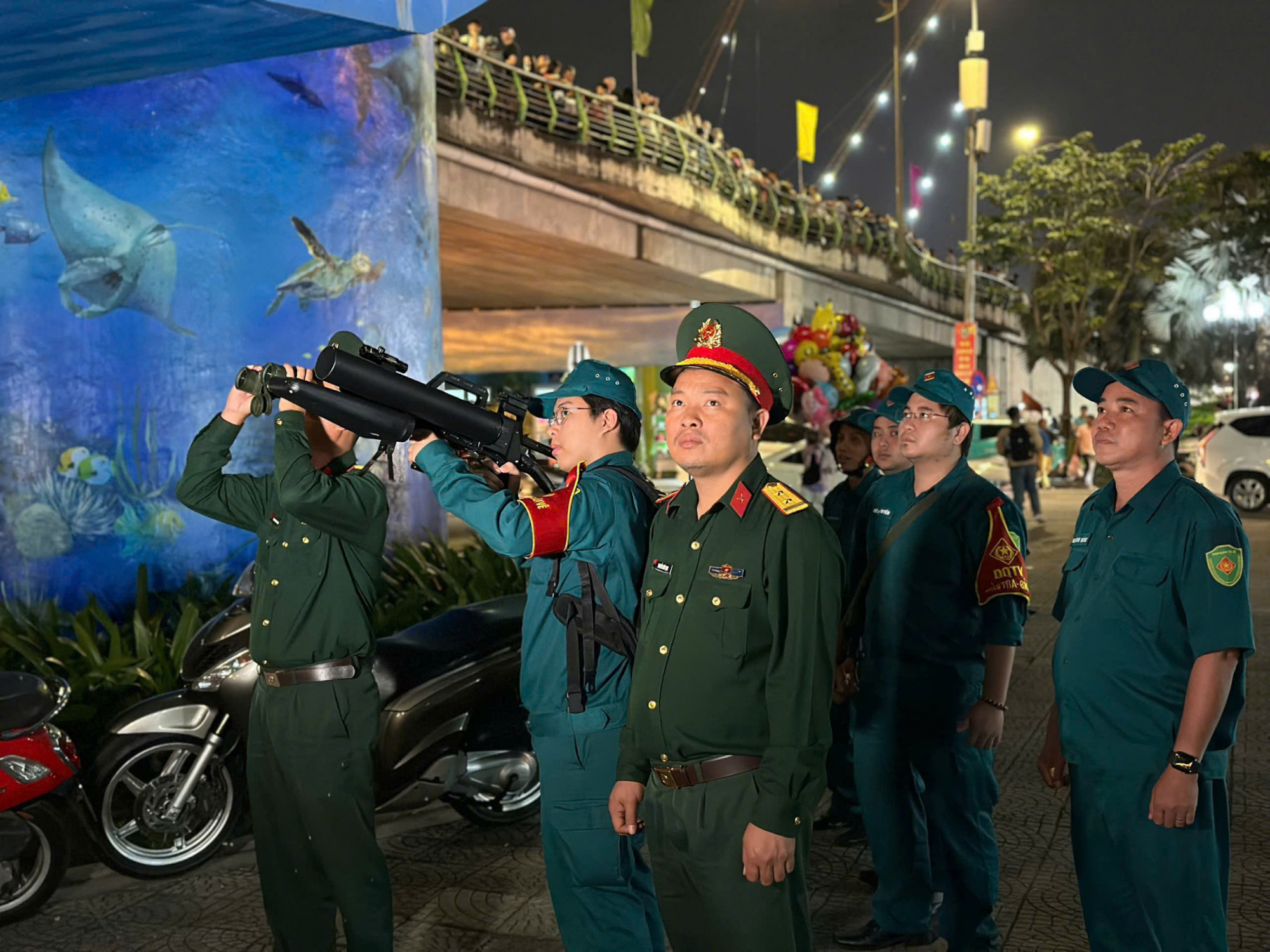 Quân đội tung quân tuần tra 24/24 giờ kiểm soát, phát hiện và xử lý UAV trái phép_Ảnh: Quang Cường.